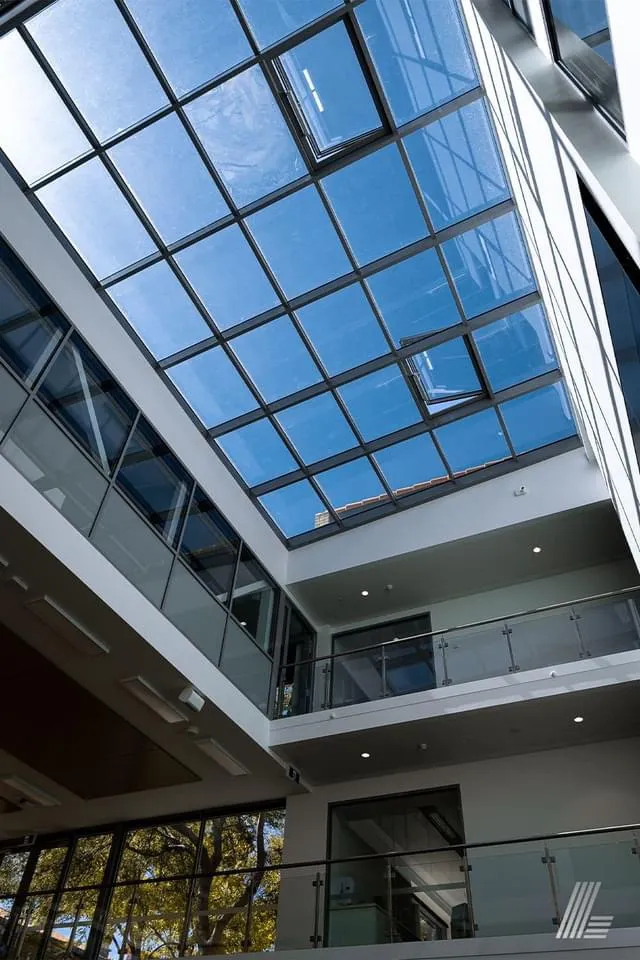 Automatic glass skylight roof — operable roof system